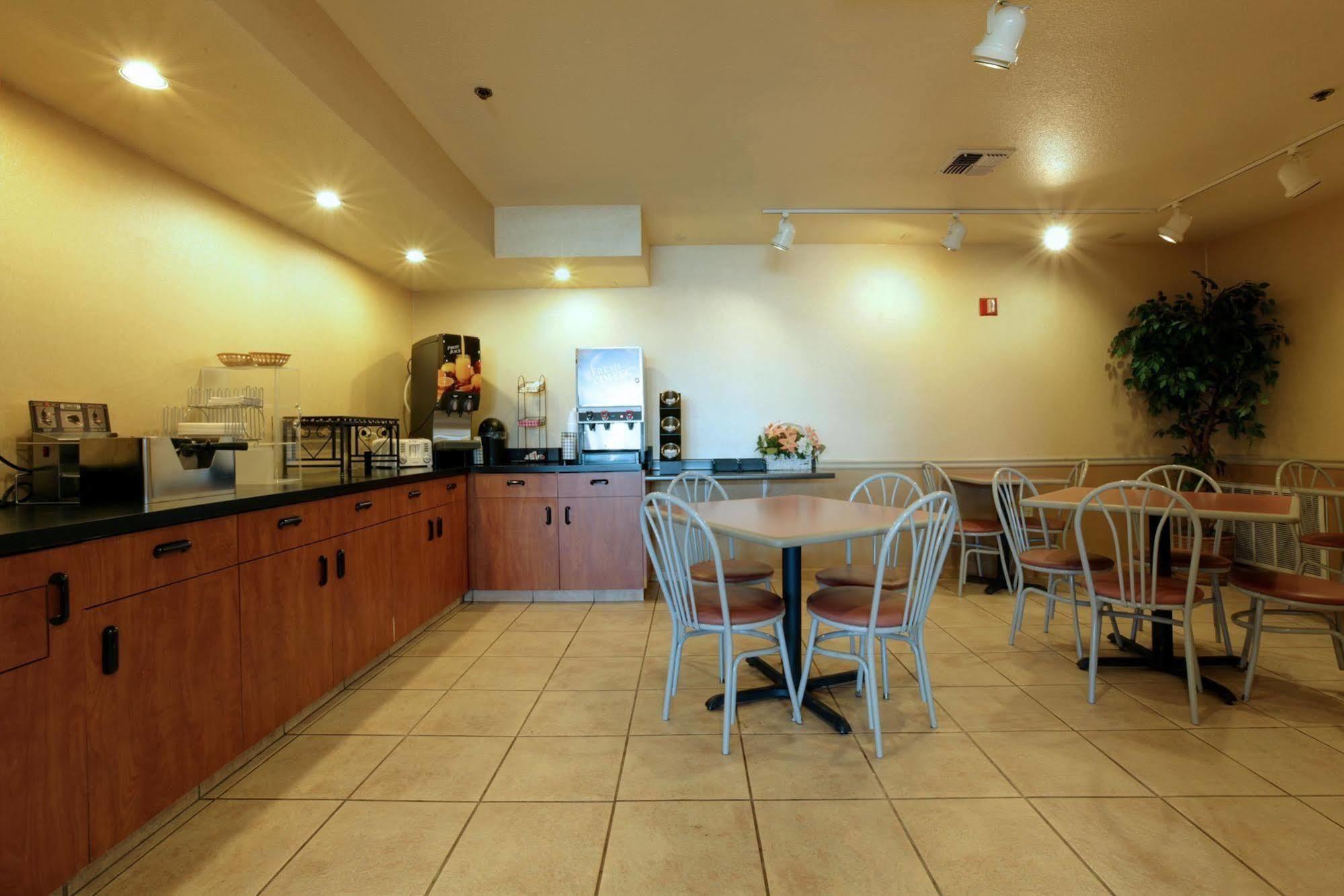 Baymont By Wyndham Hotel Manteca